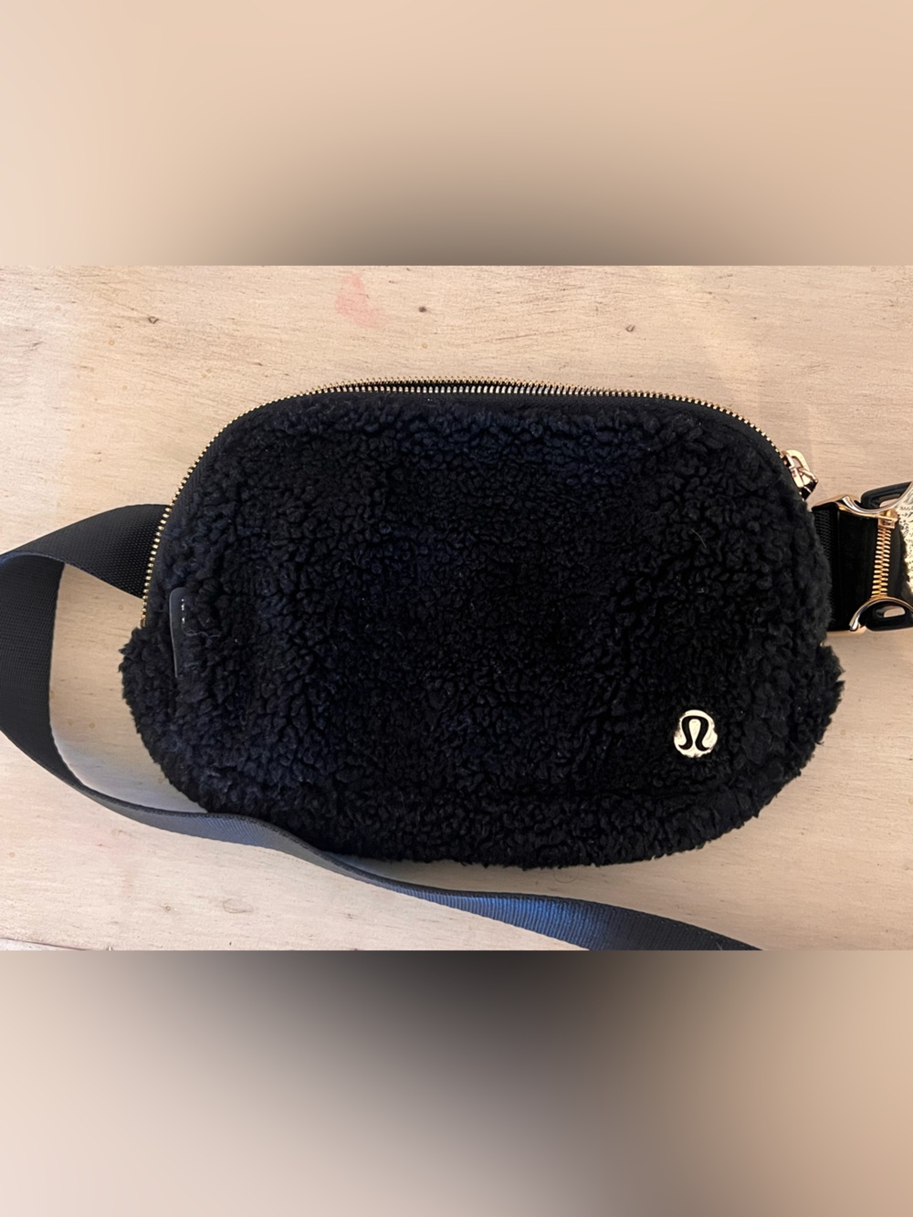 Lululemon black fleece Everywhere Belt Bag